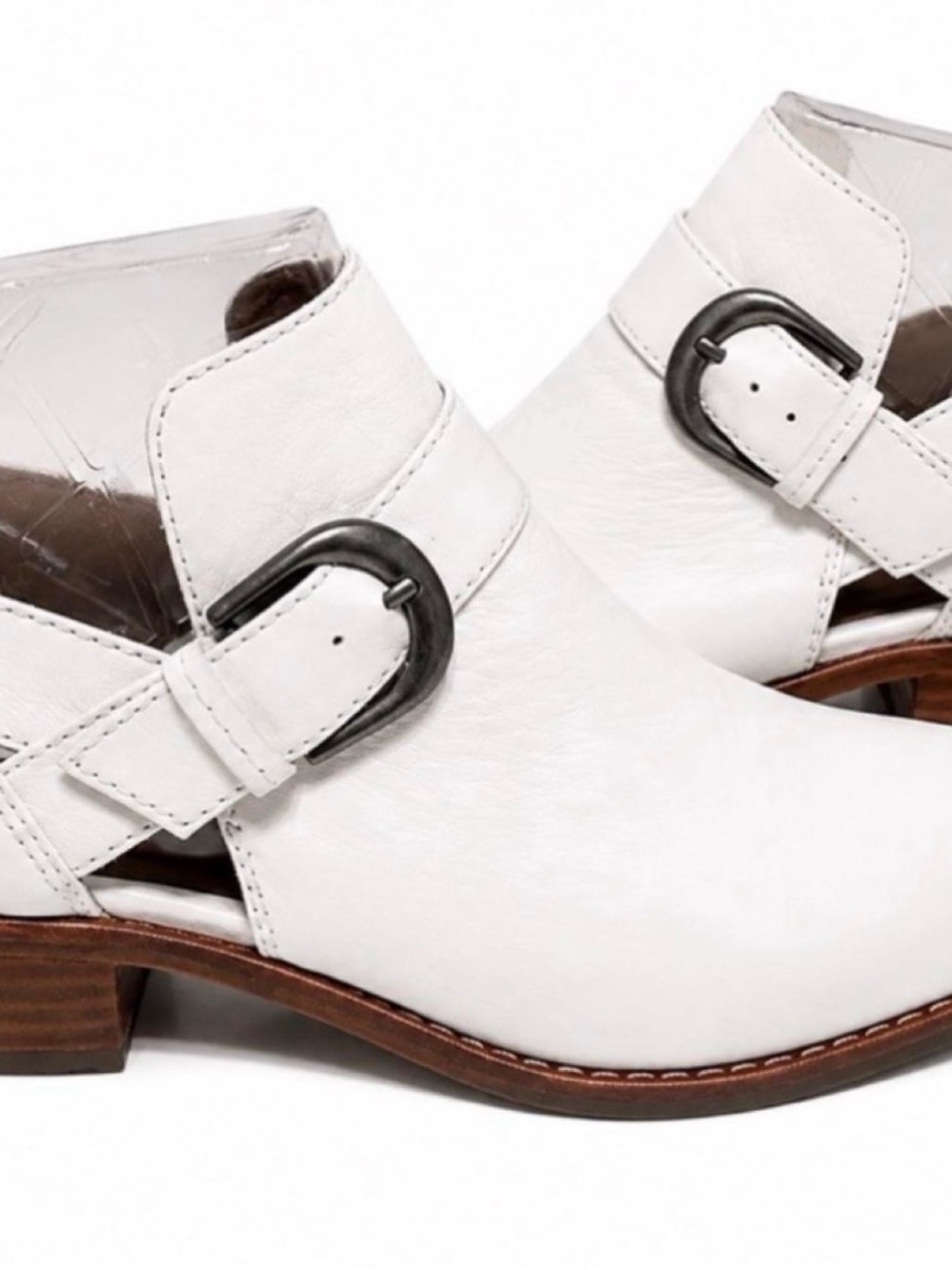 Frye White Leather Cutout Buckle Ankle Booties Women’s Size 6.5